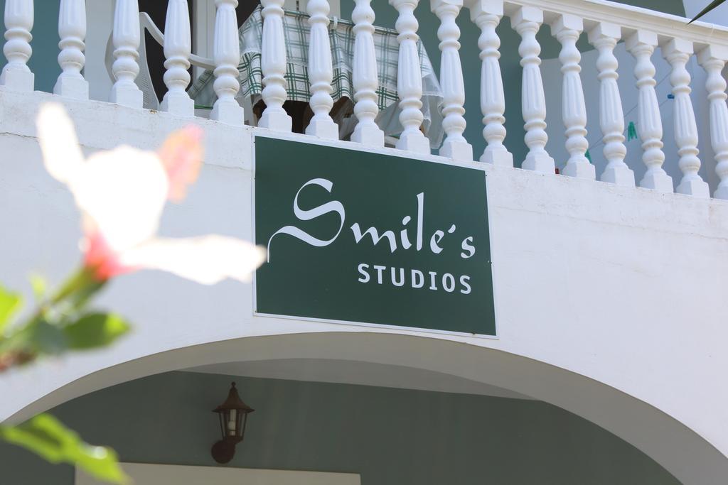 Smile'S Studios Планос Екстер'єр фото